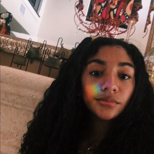 Meet your Posher, Kayla